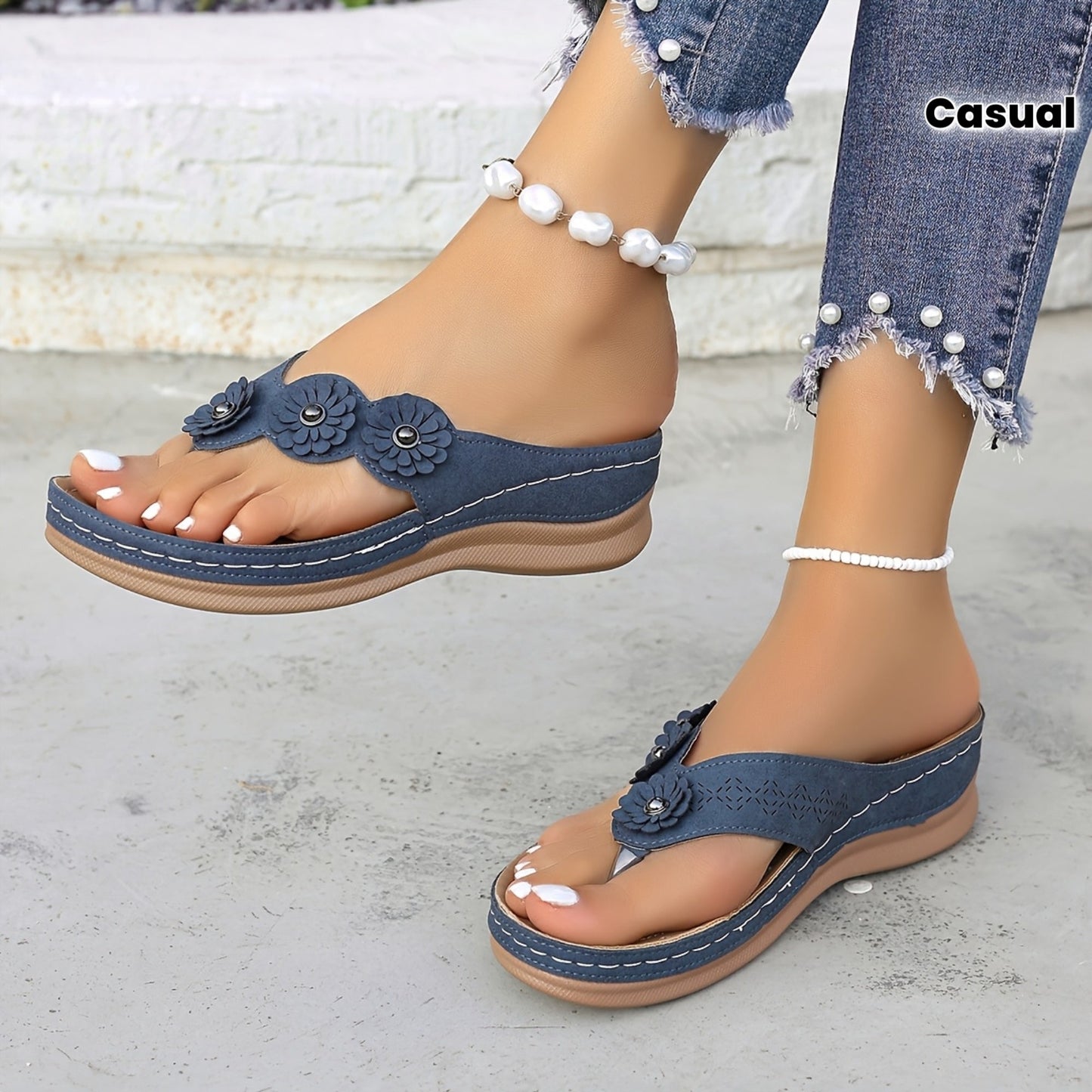 Casual damessandalen met platte hak in teenslipperstijl met bloemen – Ideaal voor de zomer