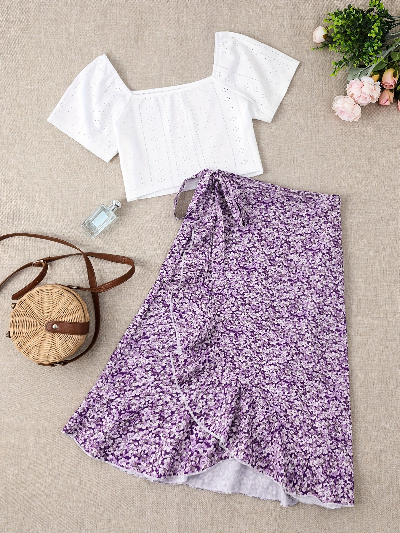 Damesensemble boho-chic stijl – Korte top met korte mouwen en bloemen wikkelrok