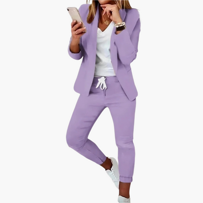 Ensemble tailleur décontracté femme blazer et pantalon style business chic confortable