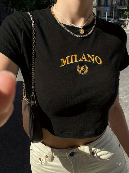 Kort dame-T-shirt i Y2K-stil med broderi fra Milano, sommertrend, korte ærmer, rund hals