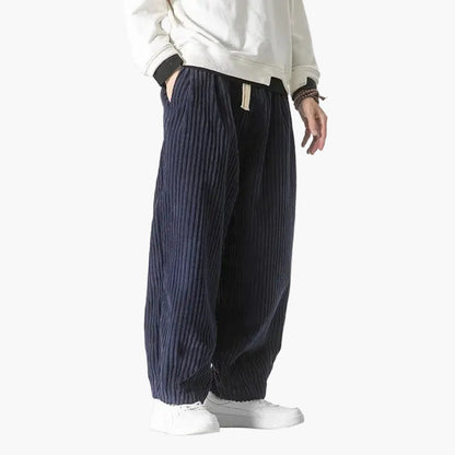 Loose men's trousers casual ribbed style for leisure or relaxation