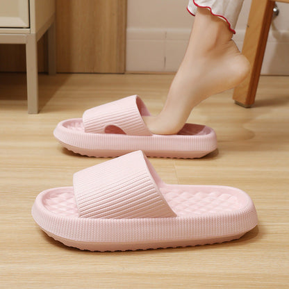 Marion – Chaussons Maison Antidérapants à Rayures Rhombiques