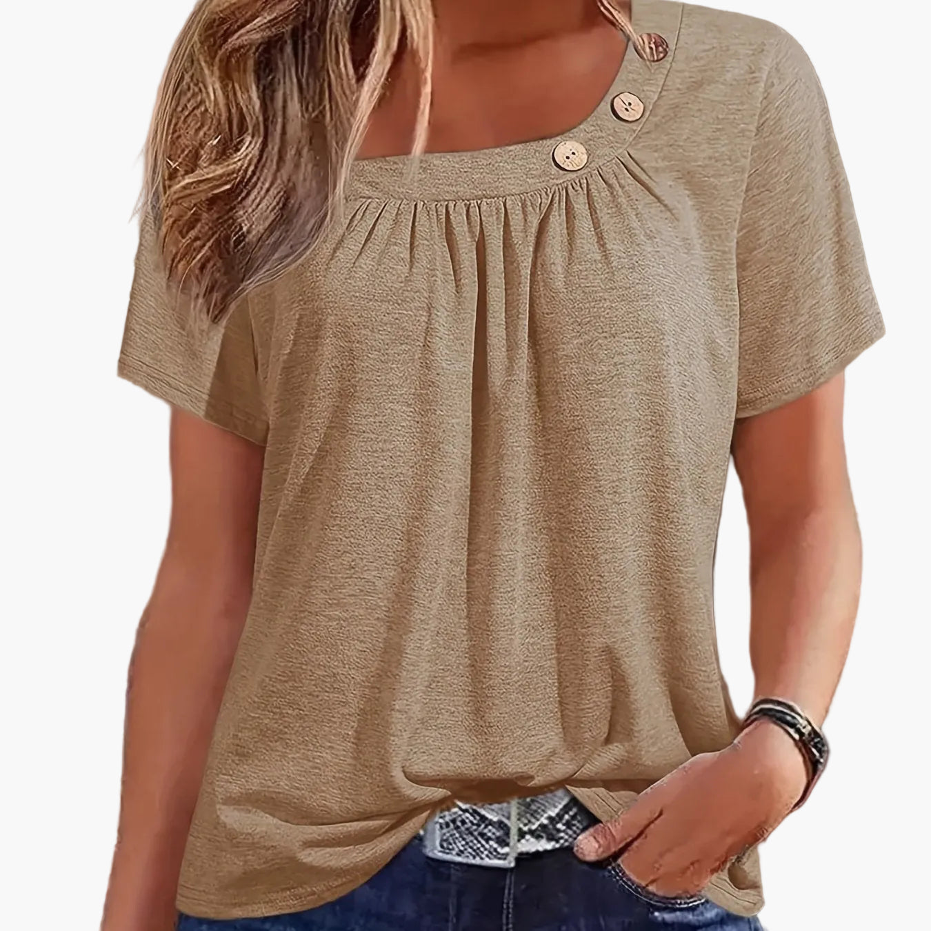 T-shirt donna con scollo asimmetrico e bottoni, stile casual chic per tempo libero o uscite