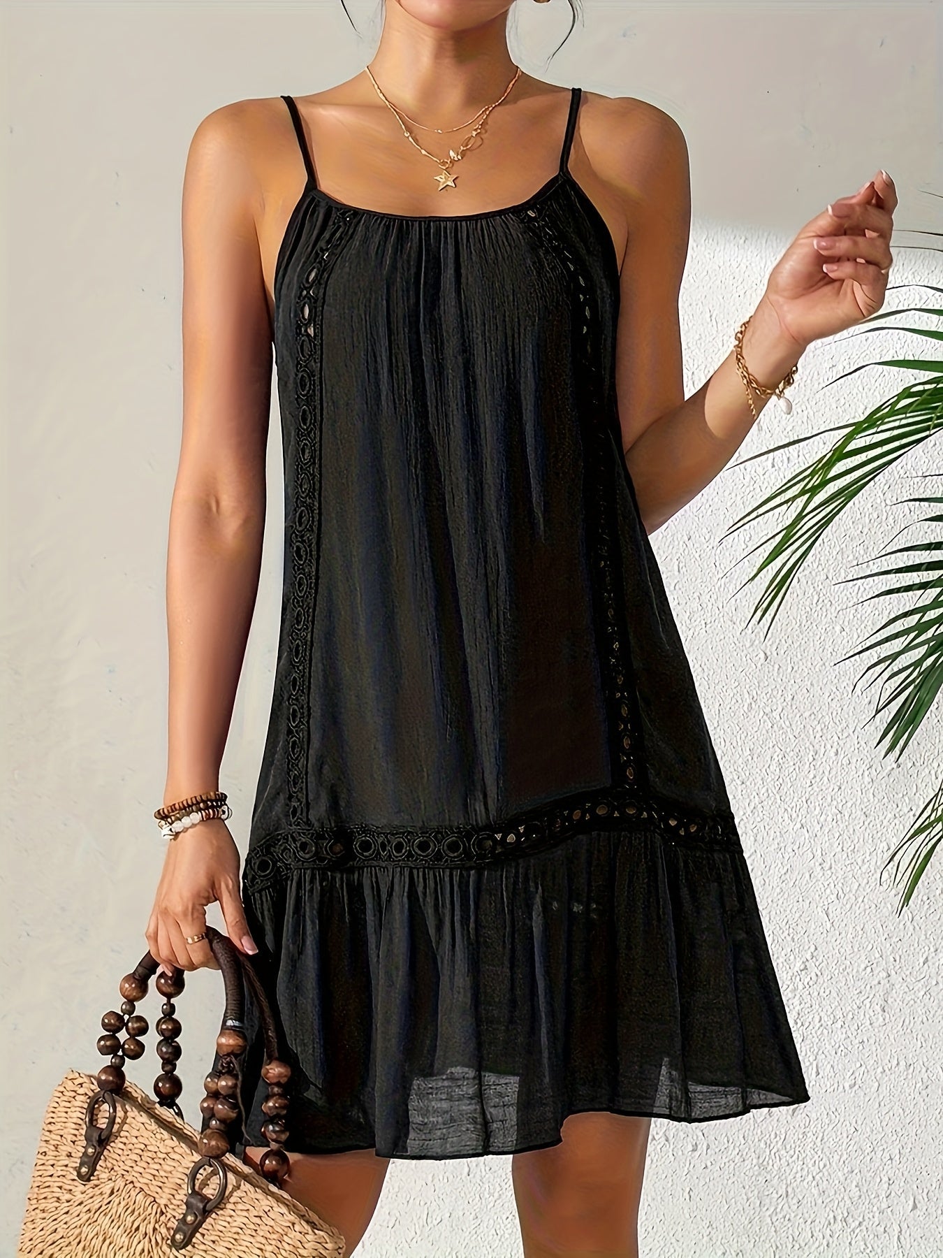 Vestido de verano para mujer estilo bohemio con tirantes finos, look casual chic, ideal para playa y vacaciones
