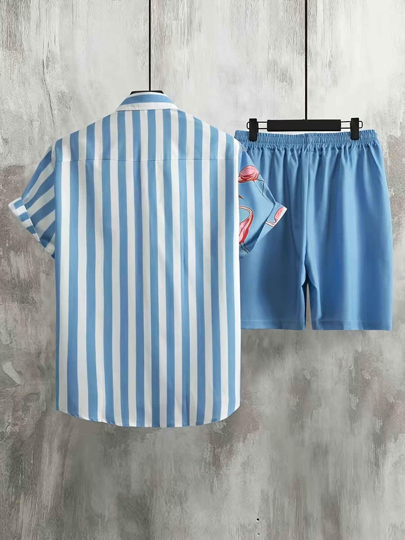 Ensemble décontracté homme style vacances, motif flamants roses et rayures, idéal été et loisirs