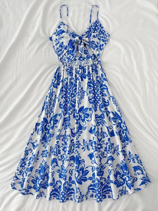 Vestido midi mujer estilo bohemio chic con flores, ideal para salidas de verano