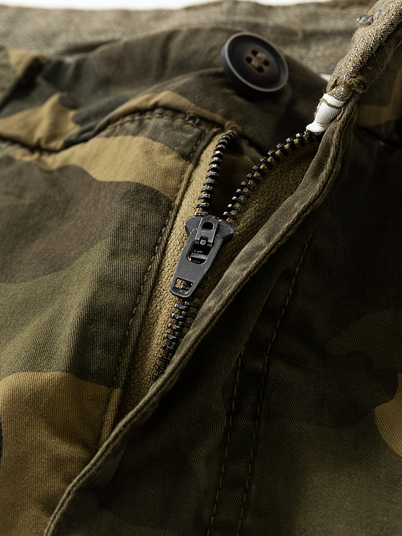 Kort cargo camouflage-stil militærbukser til mænd – Ideel til udendørs, fritid og ferie