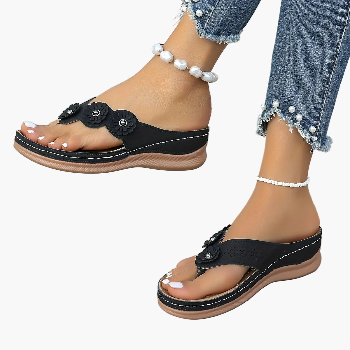 Casual damessandalen met platte hak in teenslipperstijl met bloemen – Ideaal voor de zomer