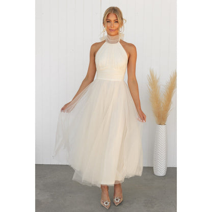 Kathleen – Robe Décontractée à Col Montant en Tulle
