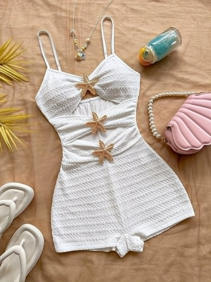 Combinaison short femme style plage avec découpes et détails étoiles de mer – Idéale vacances et bord de mer