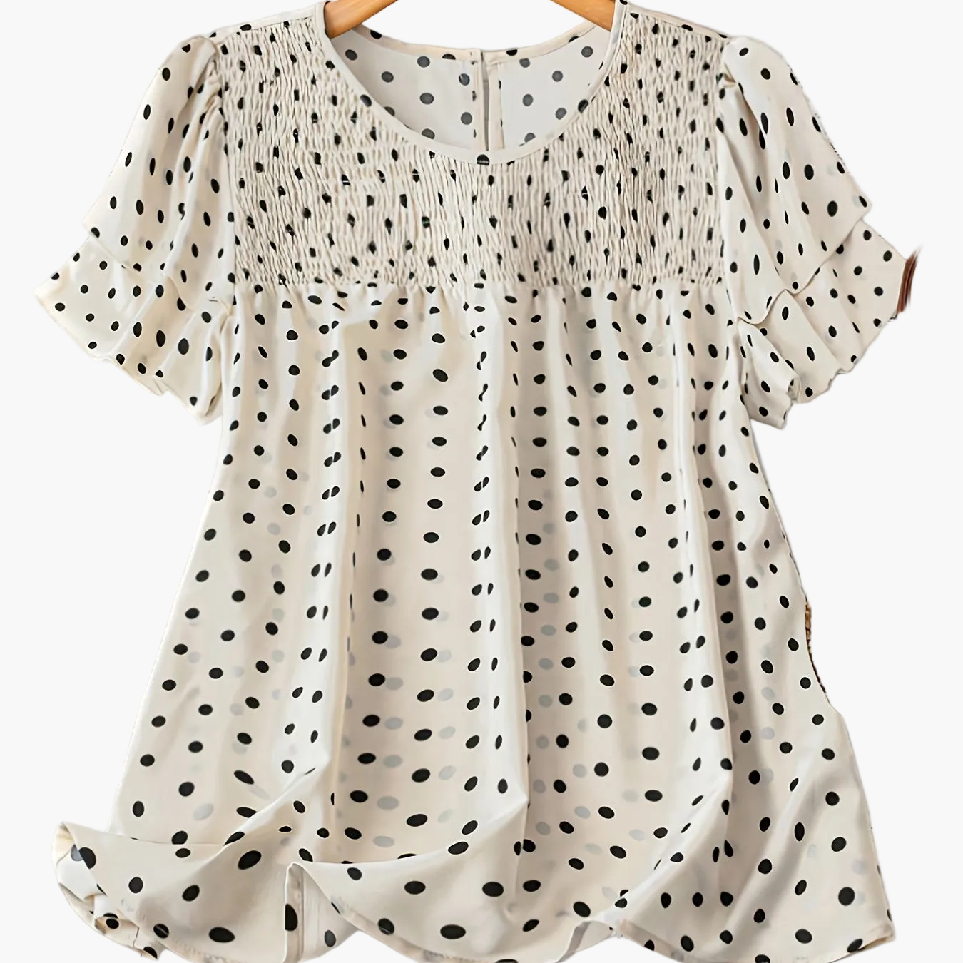 Blusa femminile a pois stile elegante con maniche corte e collo rotondo per l'estate