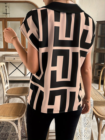 Blusa femenina elegante con estampado gráfico estilo moderno para oficina y salidas