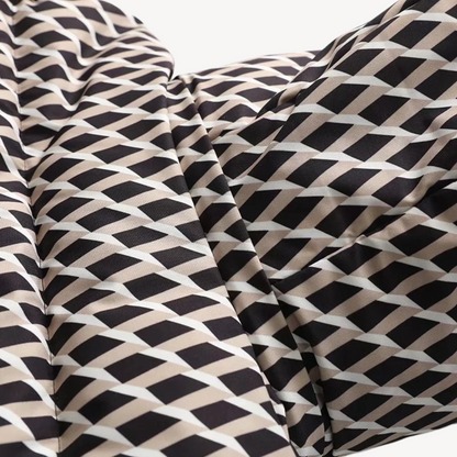 Veste doudoune femme élégante à capuche et ceinture – Style moderne pour l’hiver