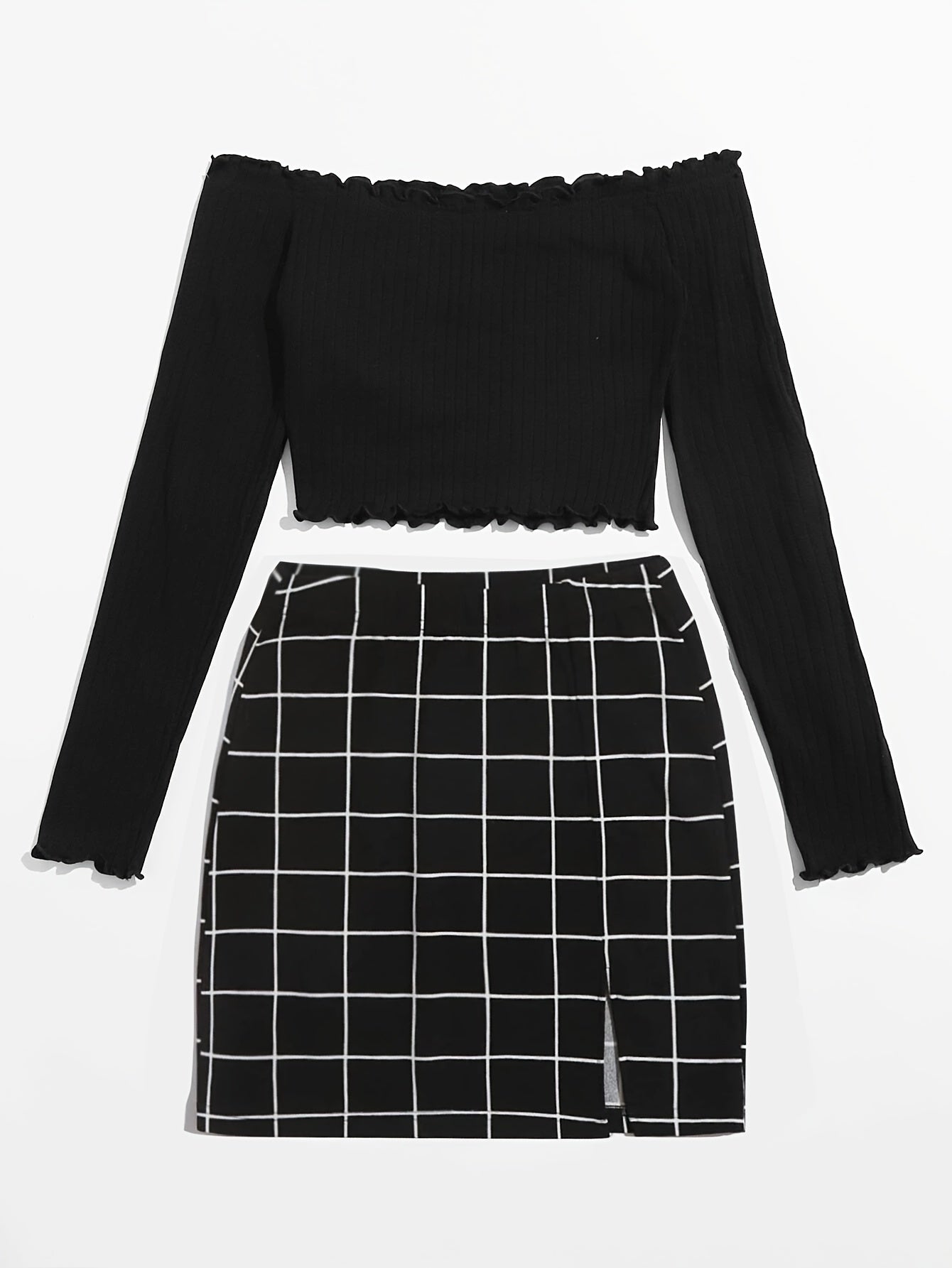 Chic damesensemble met ruitjes en off-shoulder stijl – ideaal voor lente en zomer