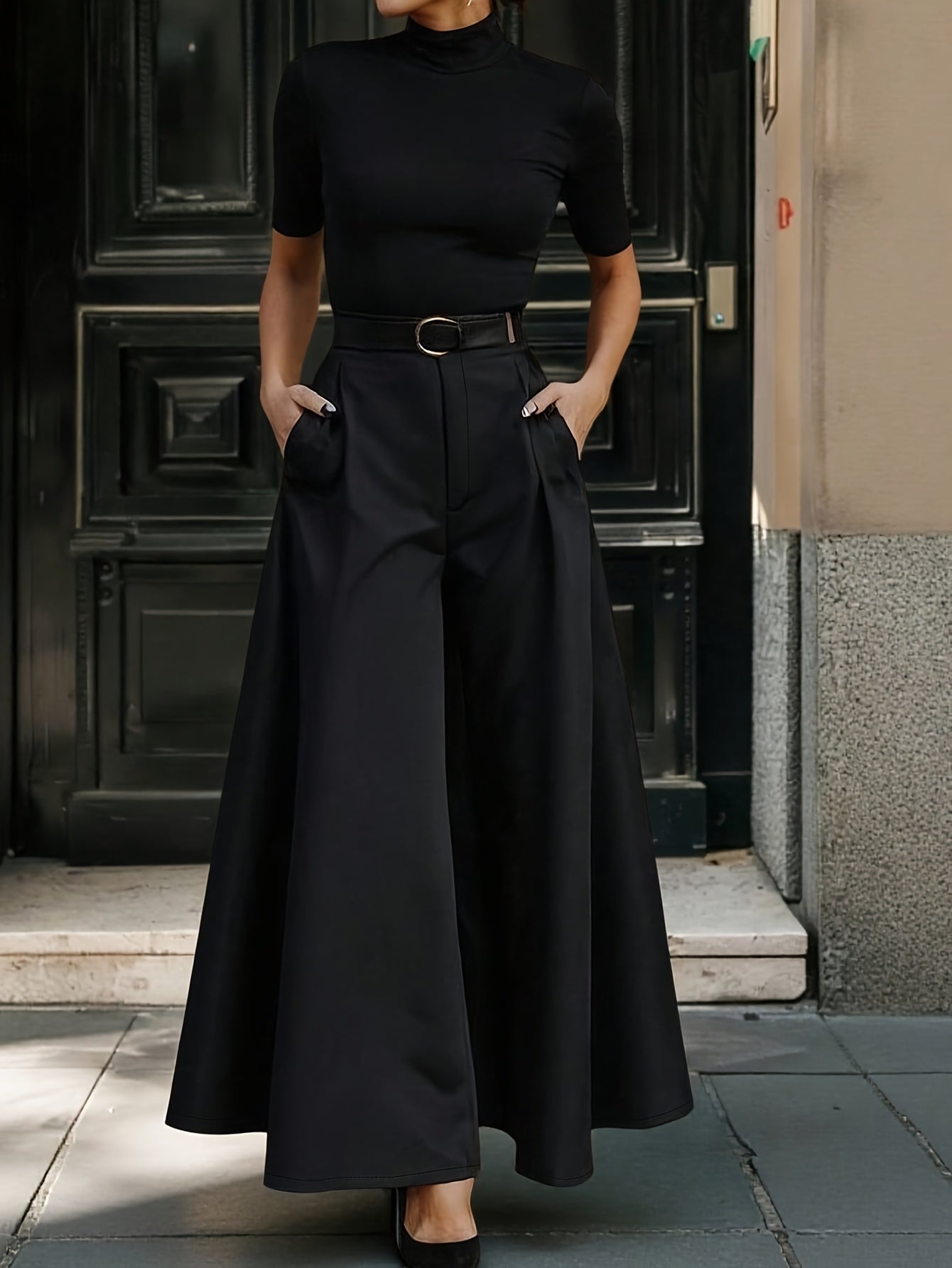 Pantalon large femme style élégant pour occasions formelles et quotidiennes