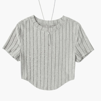 T-shirt damski w stylu casual z krótkim rękawem i okrągłym dekoltem – idealny na lato i czas wolny