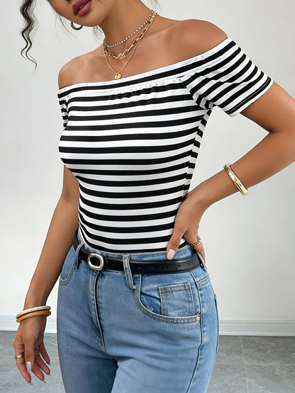 Top Women Off-Shoulder Bardot Style Striped – Elegant and Modern for Casual or Chic Look