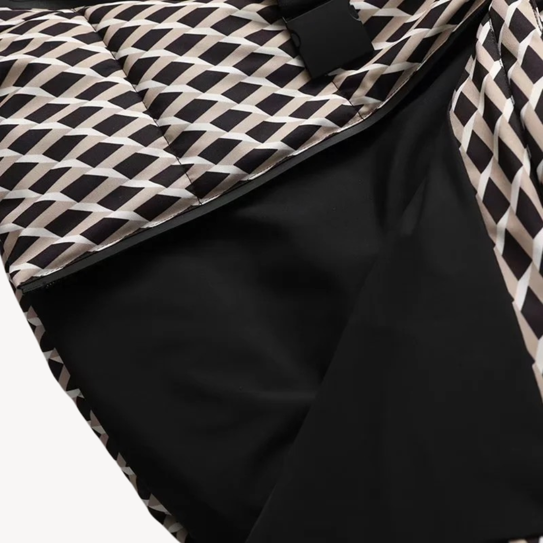 Veste doudoune femme élégante à capuche et ceinture – Style moderne pour l’hiver