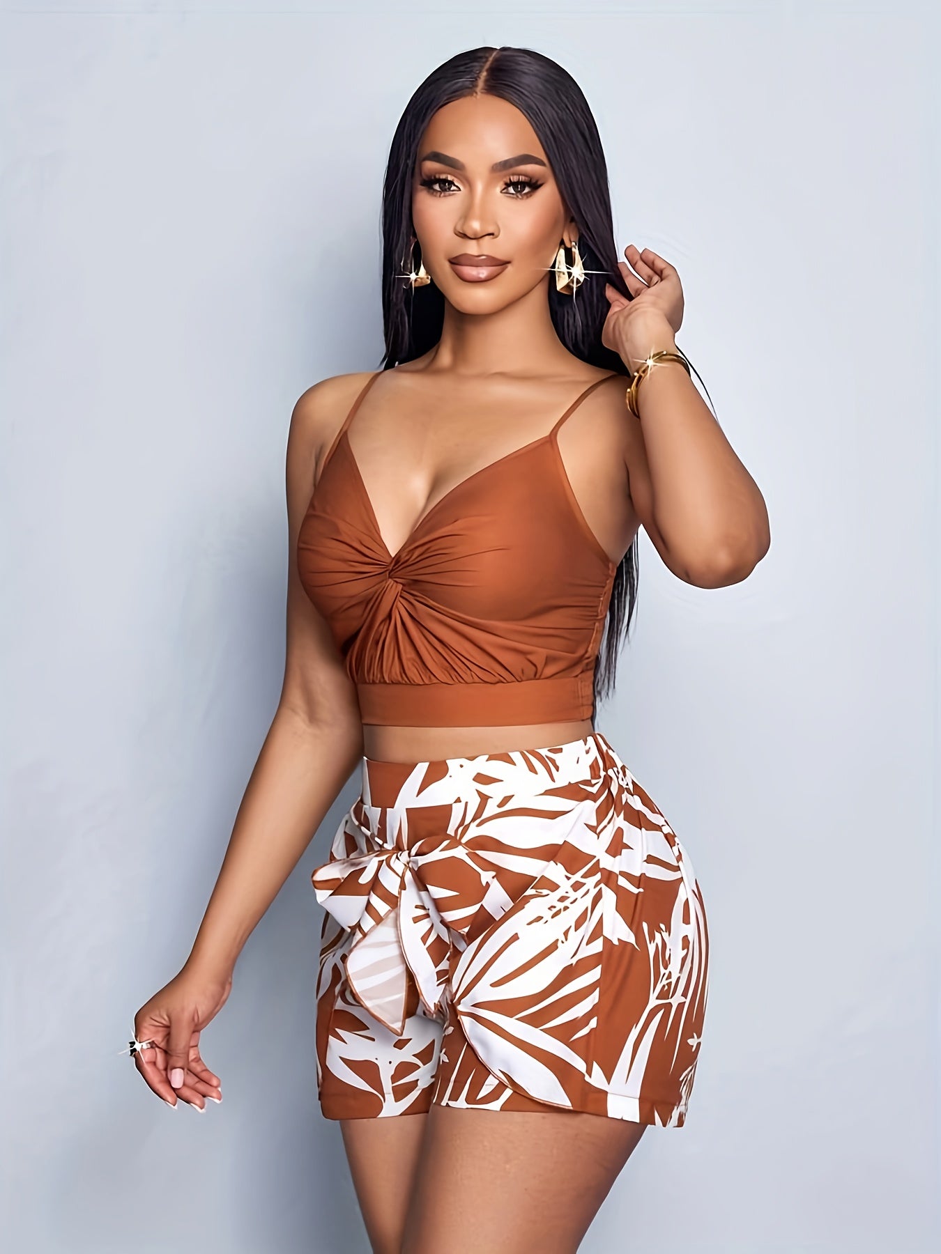 Ensemble coordonné chic pour femme – Style tropical vacances, crop top et short imprimé moderne