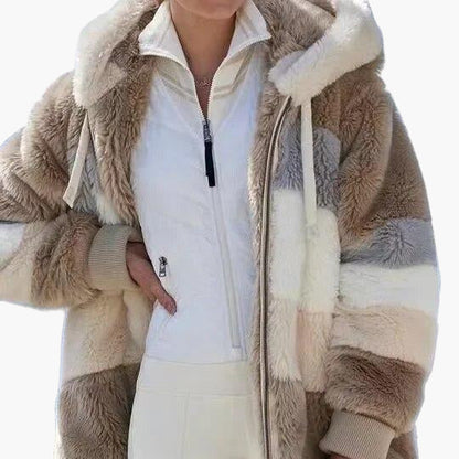 Veste d’Hiver Décontractée à Capuche Zippée pour Femme – Style Tendance et Confort Quotidien