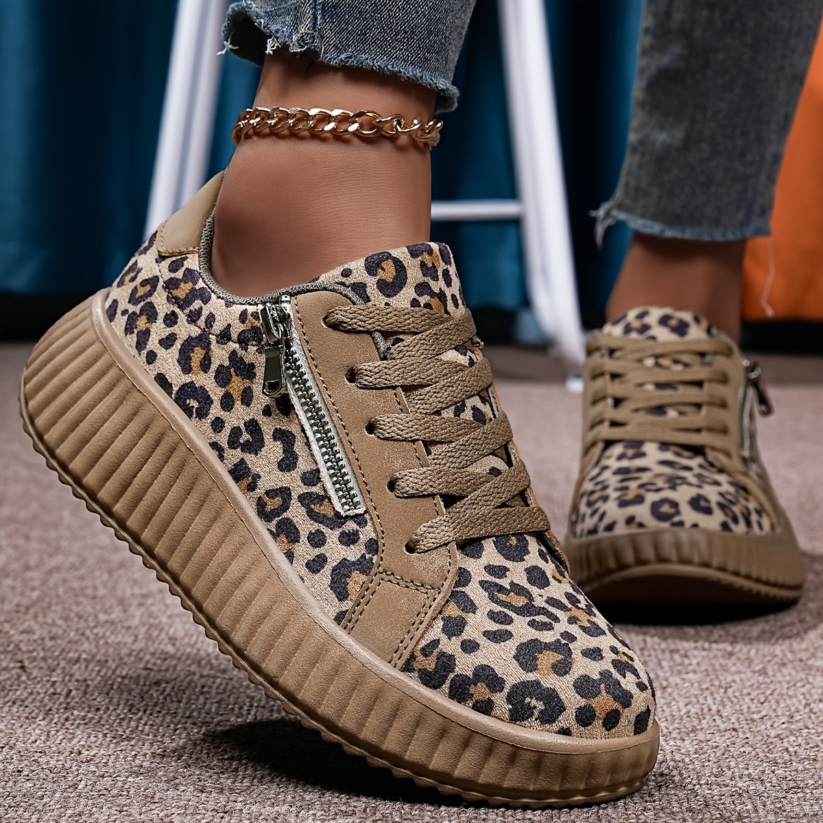 Sneakers Donna Leopardo alla Moda con Lacci, Zeppa e Cerniera - Stile Urbano Casual