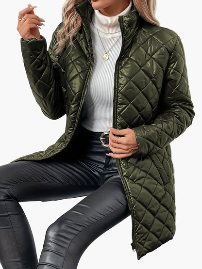 Manteau matelassé long femme style urbain chic pour l'hiver