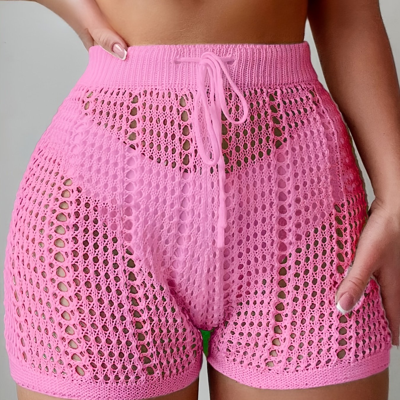 Shorts ajourés taille haute femme style plage décontracté chic pour vacances et loisirs