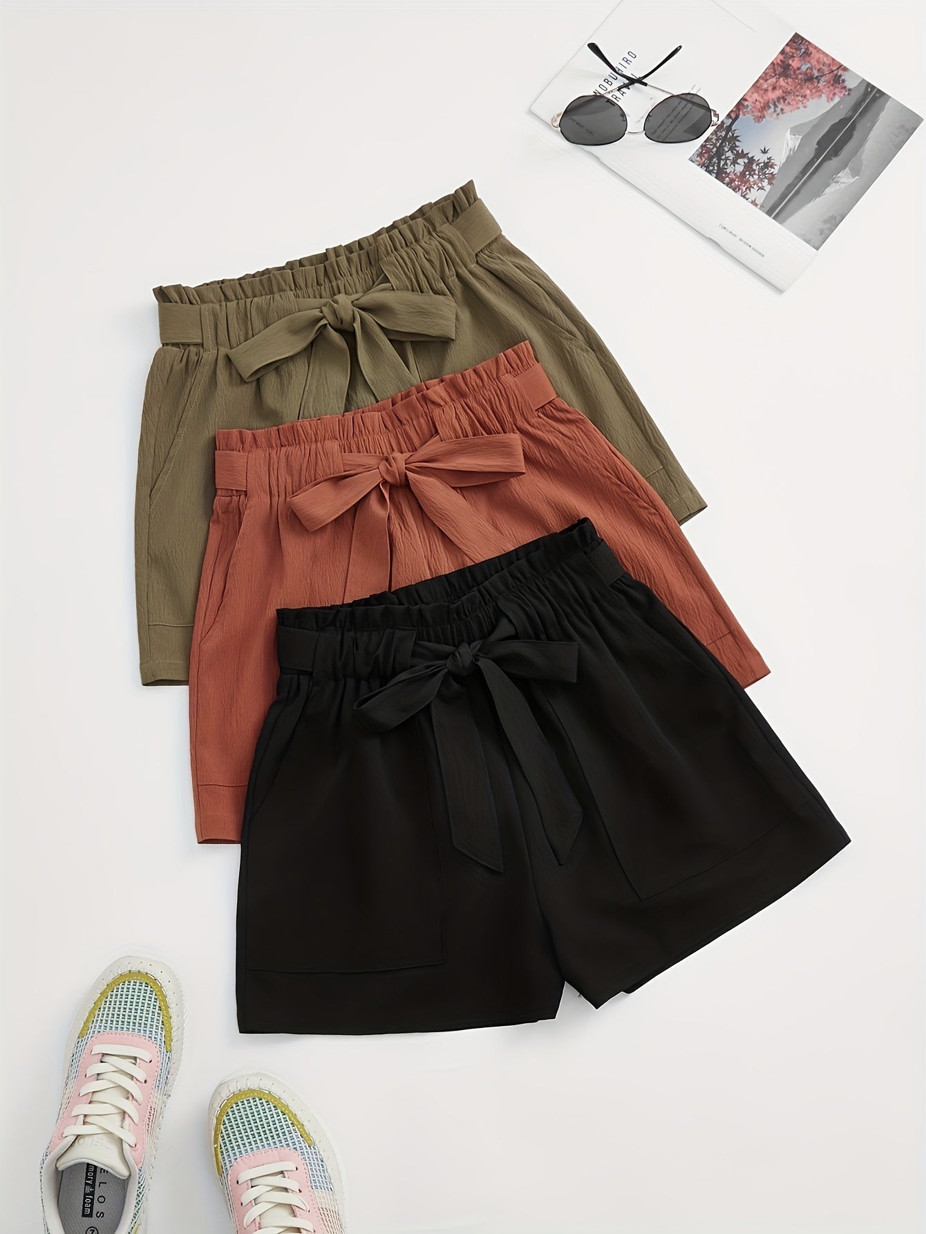Short estivo a vita alta con cintura annodata da donna, stile casual per spiaggia e vacanze
