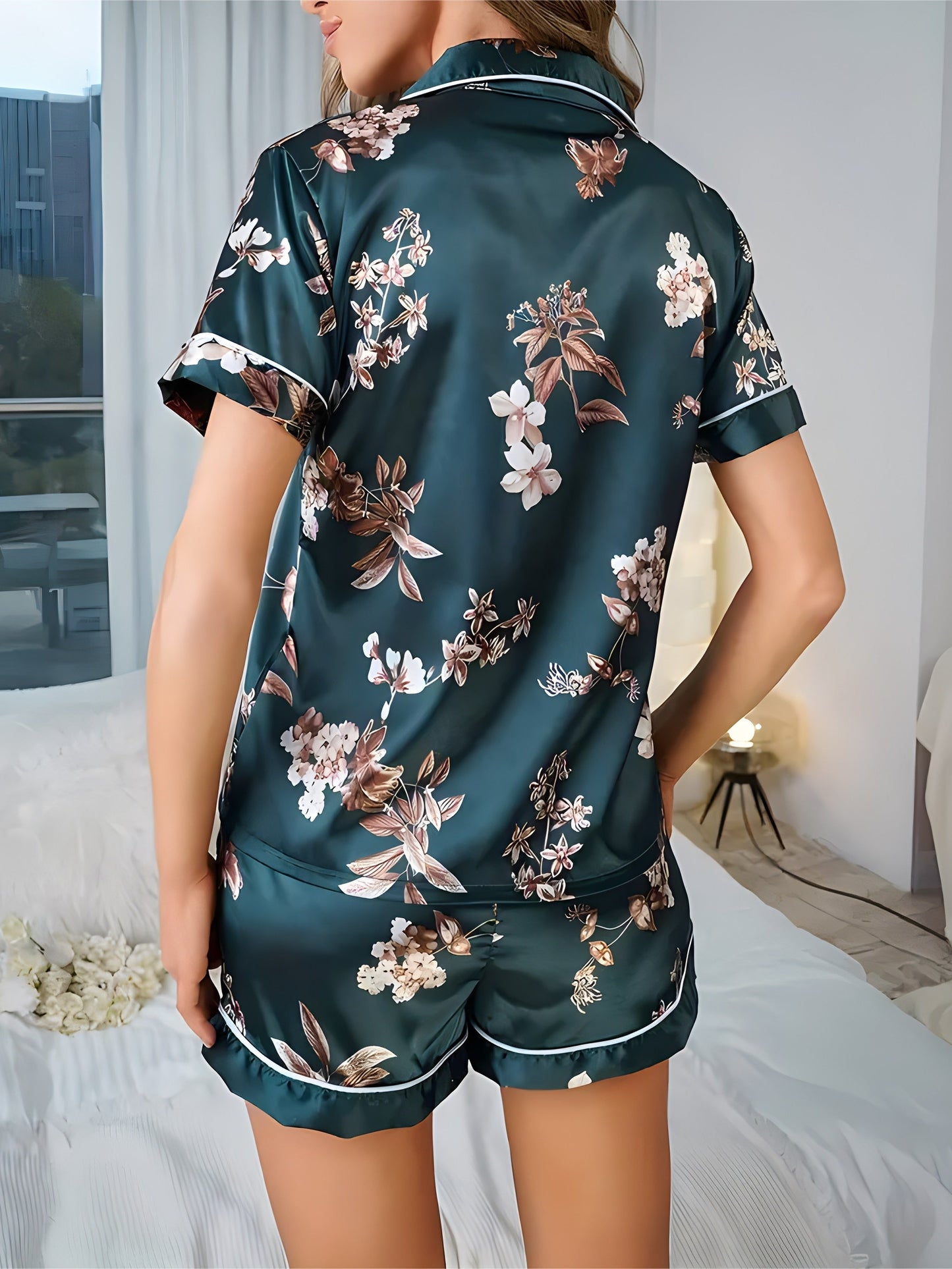 Women's short pajamas elegant floral style – Shirt and shorts set for night and relaxation