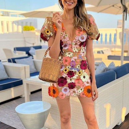 Hayley – Robe à manches lanternes avec fleurs en trois dimensions et décolleté en V élégant