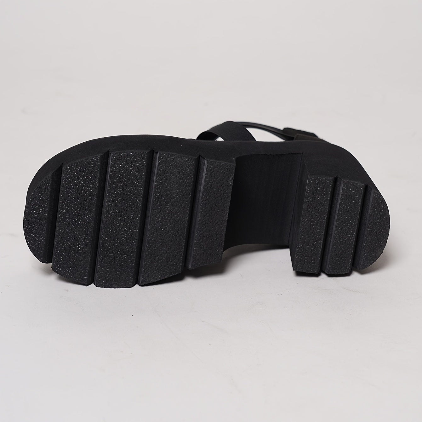 Sandales à talon plateforme pour femme, style tendance, idéales pour toutes occasions