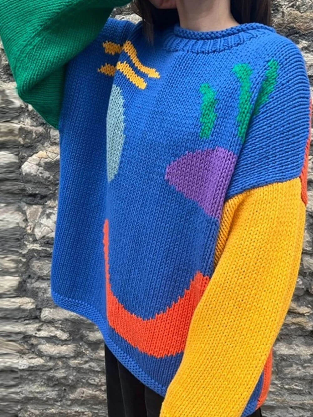 Pull en maille détente style artistique pour femme – Look décontracté et original
