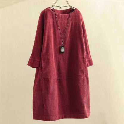 Anne – Robe ample en velours côtelé avec poches