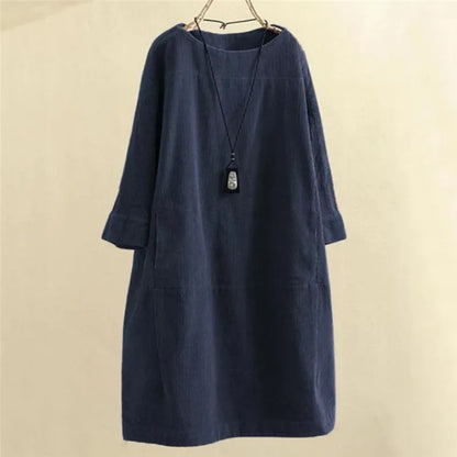 Anne – Robe ample en velours côtelé avec poches