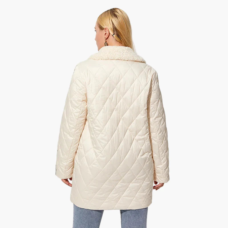 Manteau matelassé style décontracté pour femme avec col effet fourrure et détails tendance
