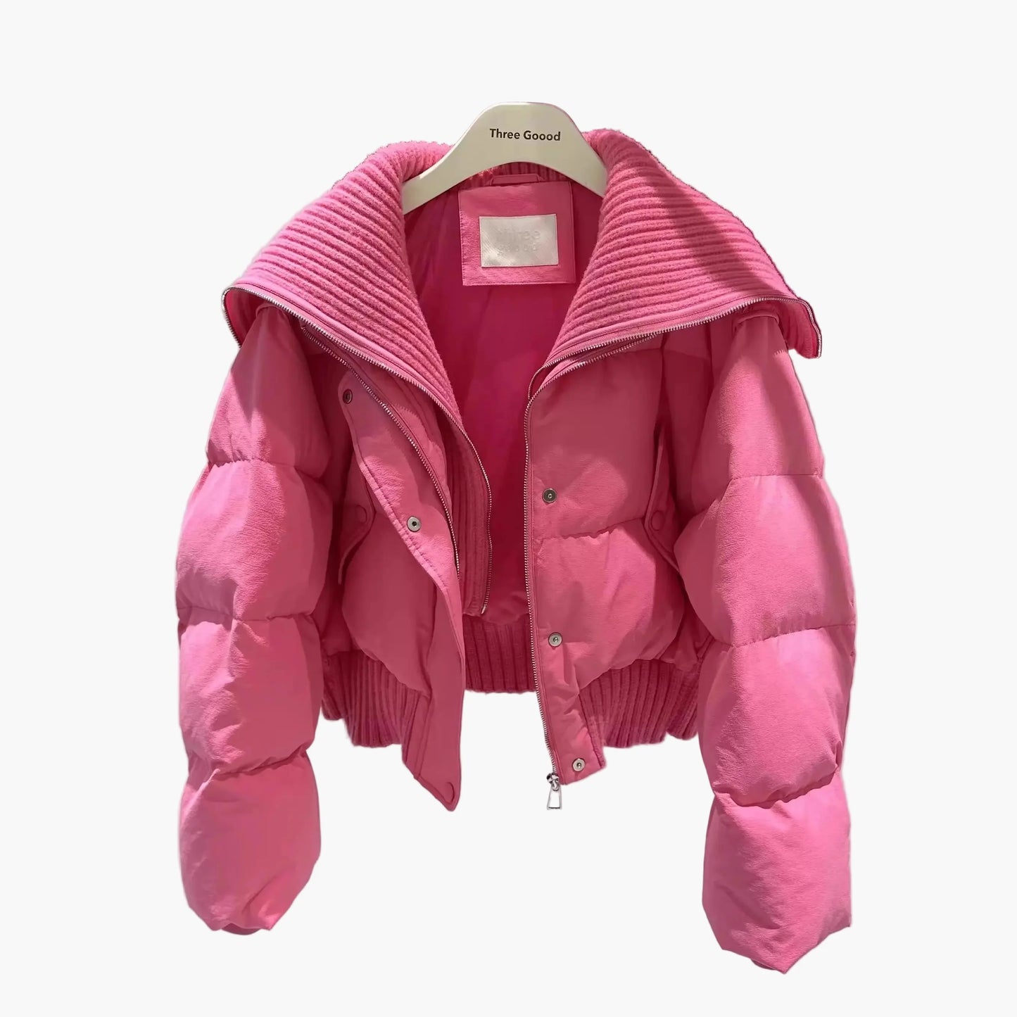 Veste doudoune courte femme style urbain chic à col large