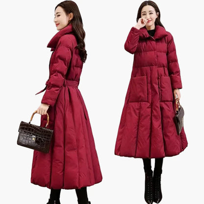 Manteau long femme élégant style doudoune matelassée pour hiver – coupe cintrée chic
