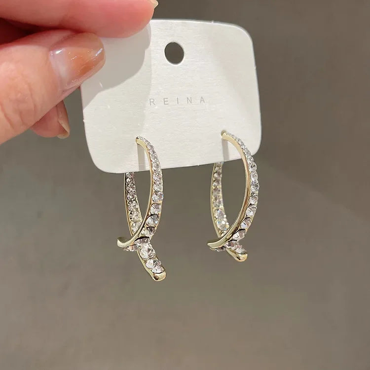 Jennifer – Boucles d'oreilles en zircon croix de luxe pour femmes