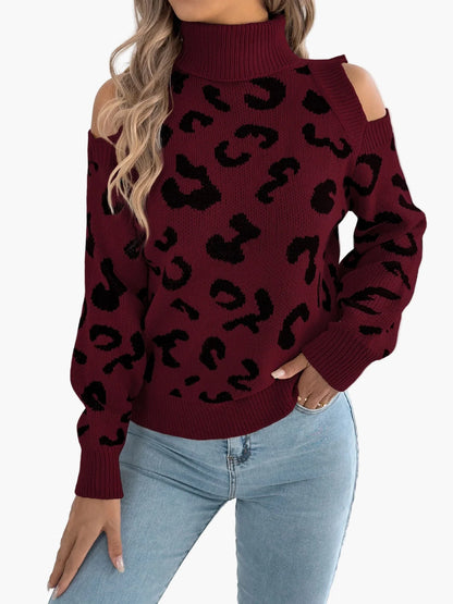 Pull femme tendance à épaules dénudées motif léopard style urbain