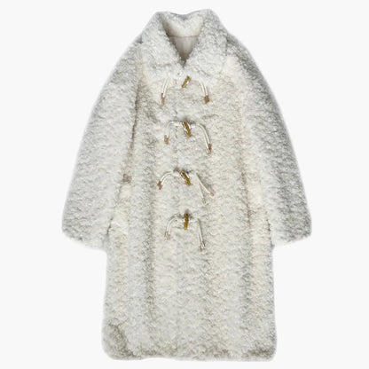 Manteau style peluche oversize pour femme, look hivernal chic et douillet
