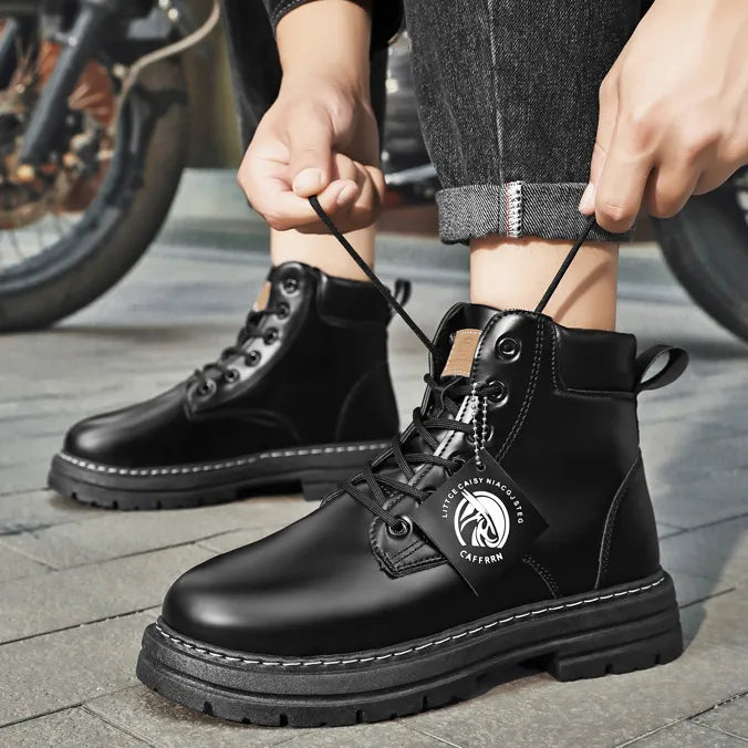 Bottes de randonnée robustes homme style urbain et aventure