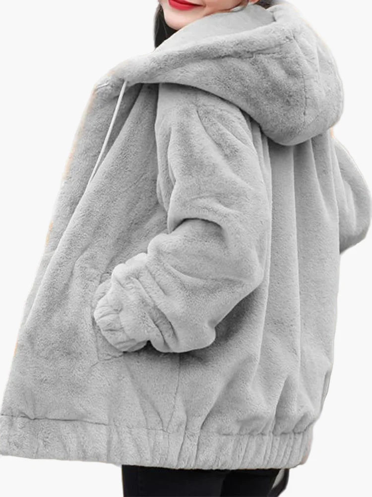 Veste doudou femme coupe ample avec capuche tendance hiver