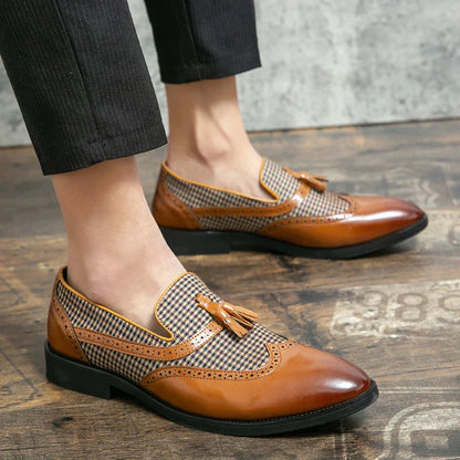 Mocassins habillés pour homme style rétro chic avec pampilles - Idéal pour bureau et occasions spéciales