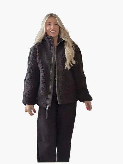 Veste style peluche pour femme – Look tendance et confort optimal pour l’hiver