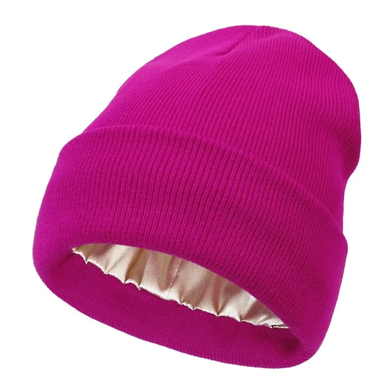 Wendy – Bonnet tricoté doublé en satin de soie