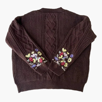 Cardigan femme oversize style universitaire avec broderies florales et boutons – Look décontracté chic