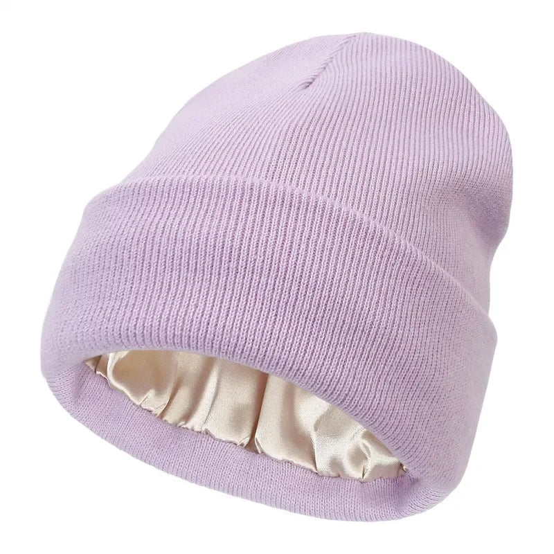 Wendy – Bonnet tricoté doublé en satin de soie