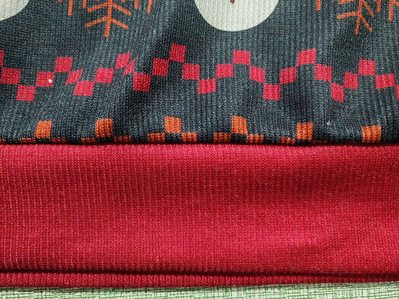 Pull de Noël homme style ugly sweater Jägermeister fête et cadeau original