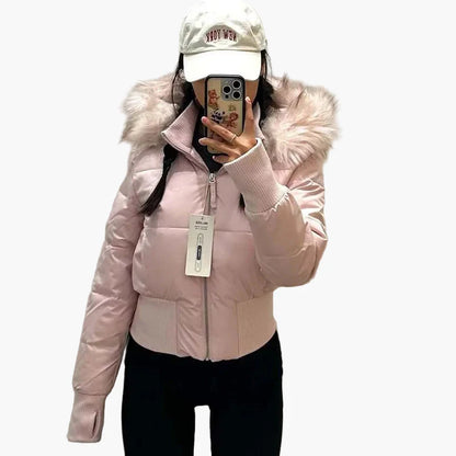 Veste doudoune femme style urbain à capuche, coupe cintrée et col en fausse fourrure pour l'automne et l'hiver