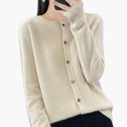 Cardigan élégant femme style décontracté parfait pour l'automne et l'hiver